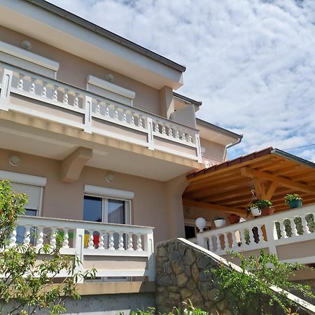 Apartments Vesna Banjol Exterior foto
