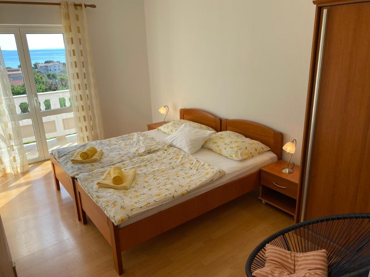 Apartments Vesna Banjol Exterior foto